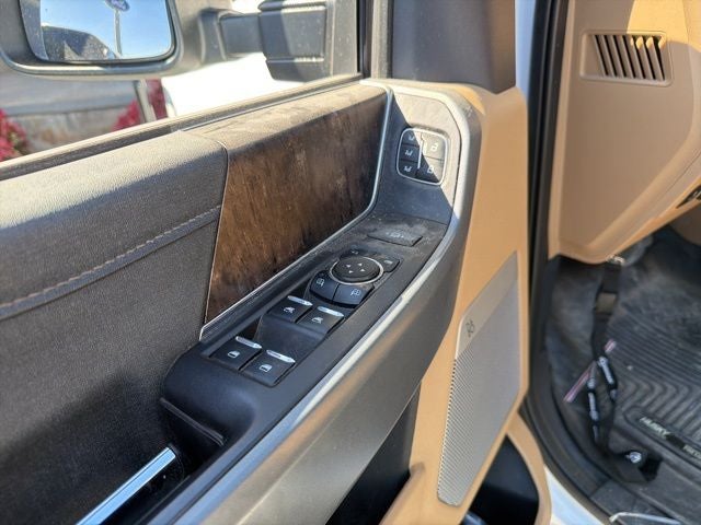 2024 Ford F-350SD Lariat DRW