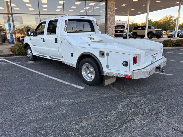2004 Ford F-550SD Lariat DRW