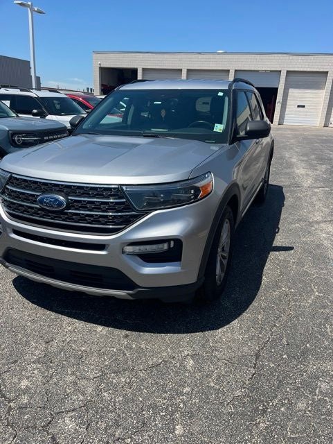 2022 Ford Explorer XLT 4WD's photo