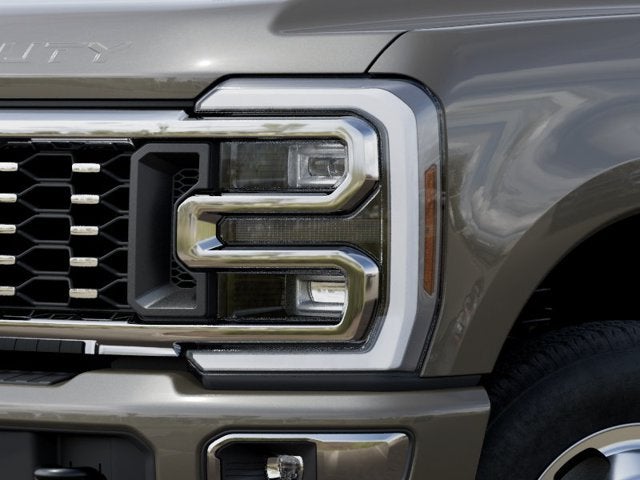2027 Ford F-350SD Platinum DRW