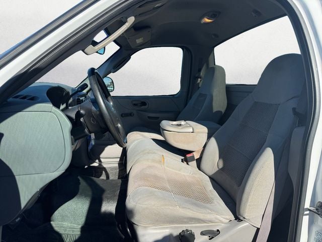 2004 Ford F-150 XL Heritage