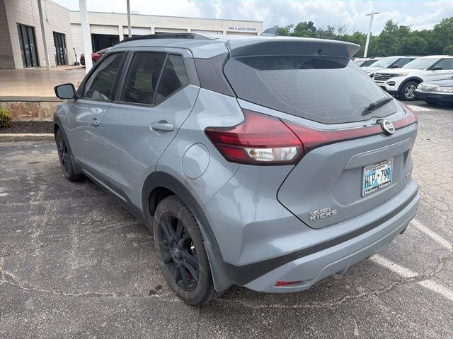 2021 Nissan Kicks SR