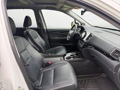 2020 Honda Pilot Touring 8 Passenger