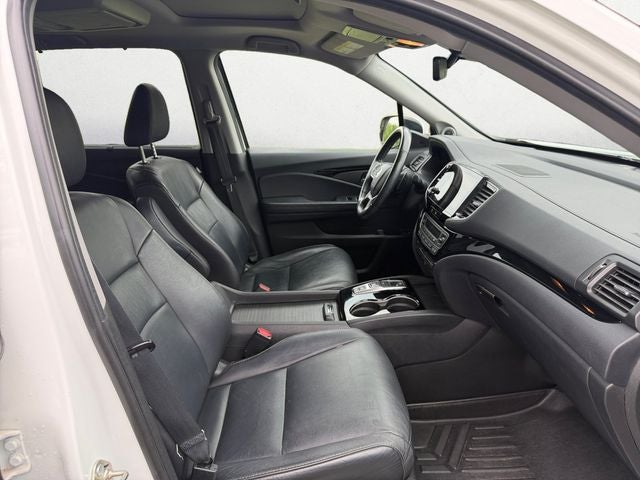 2020 Honda Pilot Touring 8 Passenger