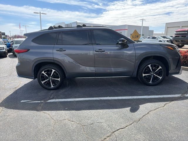 2022 Toyota Highlander XSE