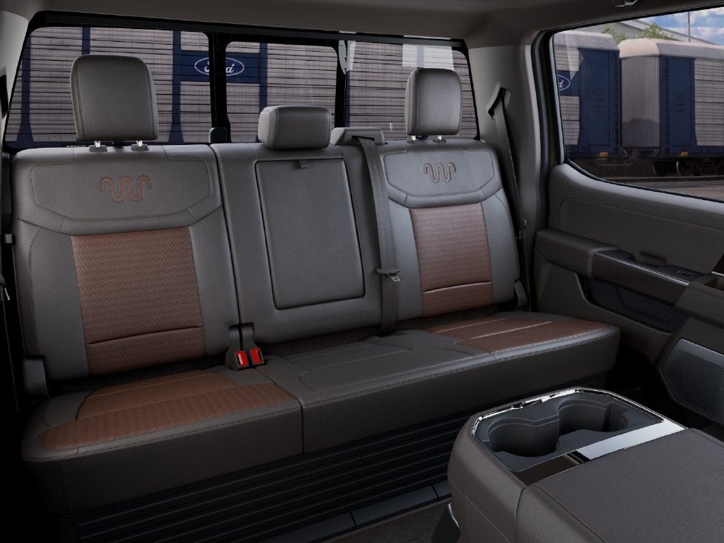 2027 Ford F-350SD F350 4X4CREW/CS