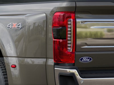 2027 Ford F-450SD King Ranch DRW